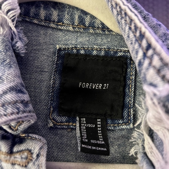 acid wash ripped jean jacket - Picture 2 of 3